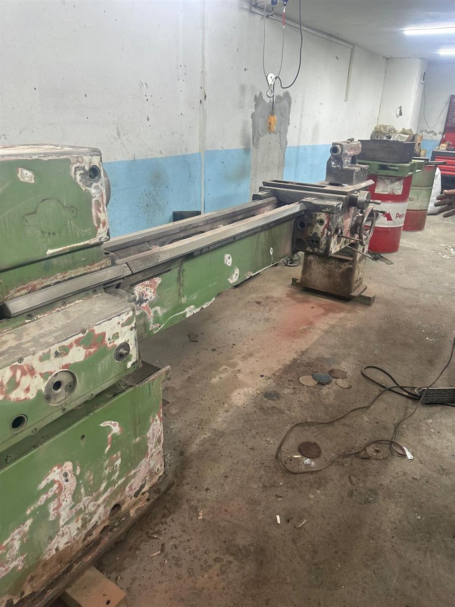 Tezgâh söküm ve servis çalışması 84