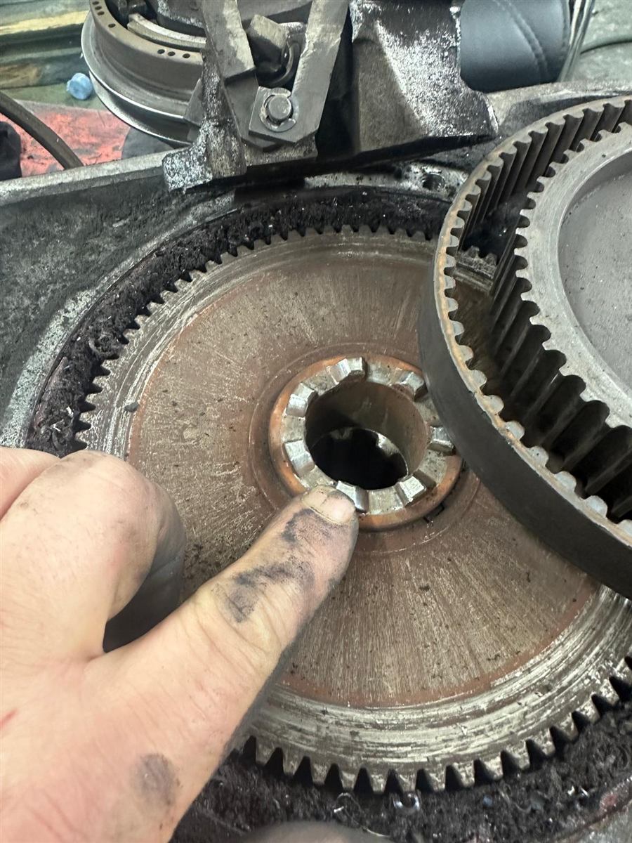 Tezgâh söküm ve servis çalışması 112