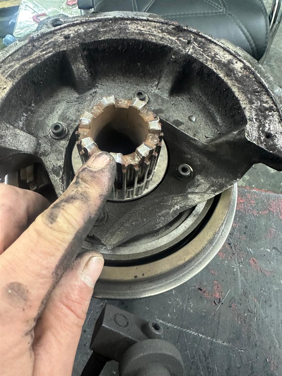 Tezgâh söküm ve servis çalışması 113